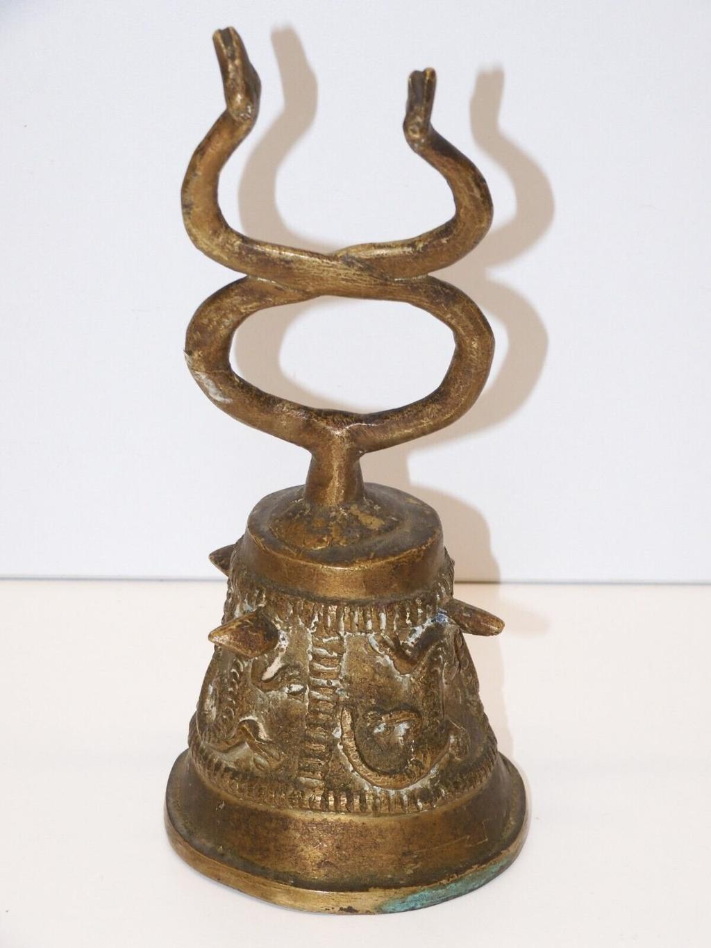 Cloche d'autel Sakpata