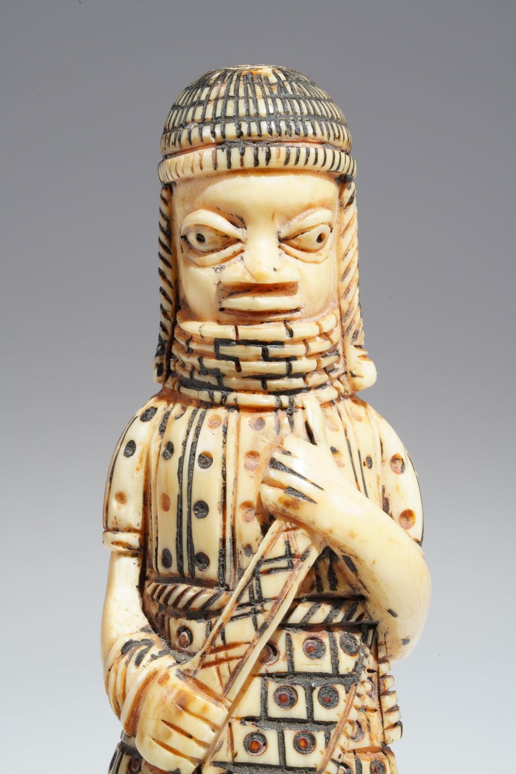 Figurine miniature Nago en ivoire