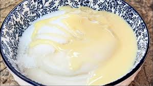 Akpan au lait caillé