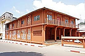 Place vodun rénovée dans le cadre du projet Éclosions Urbaines à Porto-Novo